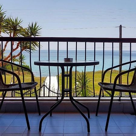 Delfino Hotel مولا كاليفا المظهر الخارجي الصورة