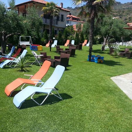 Delfino Hotel مولا كاليفا المظهر الخارجي الصورة