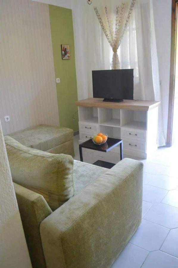 Delfino Hotel مولا كاليفا المظهر الخارجي الصورة